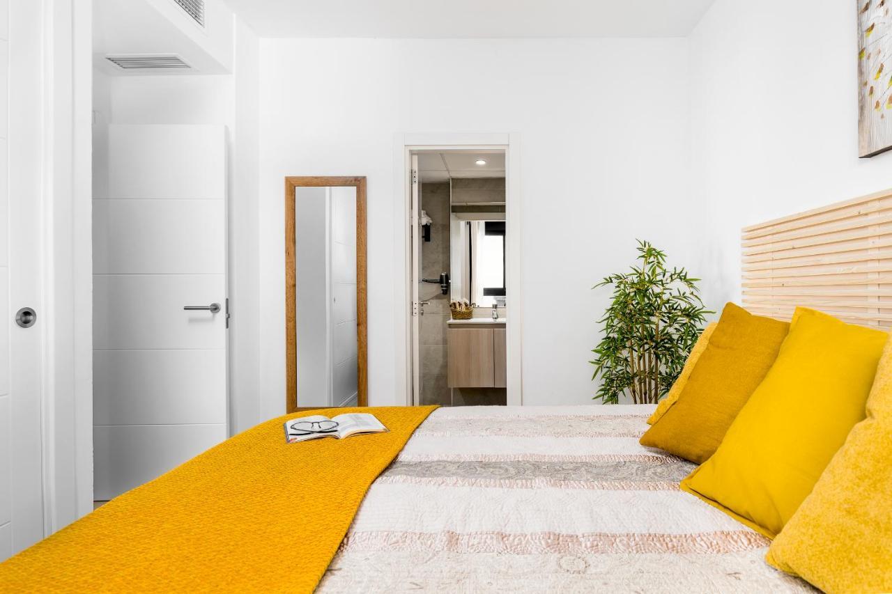 Apartamento Deluxe Con Piscina, Terraza & Parking Malaga Luaran gambar