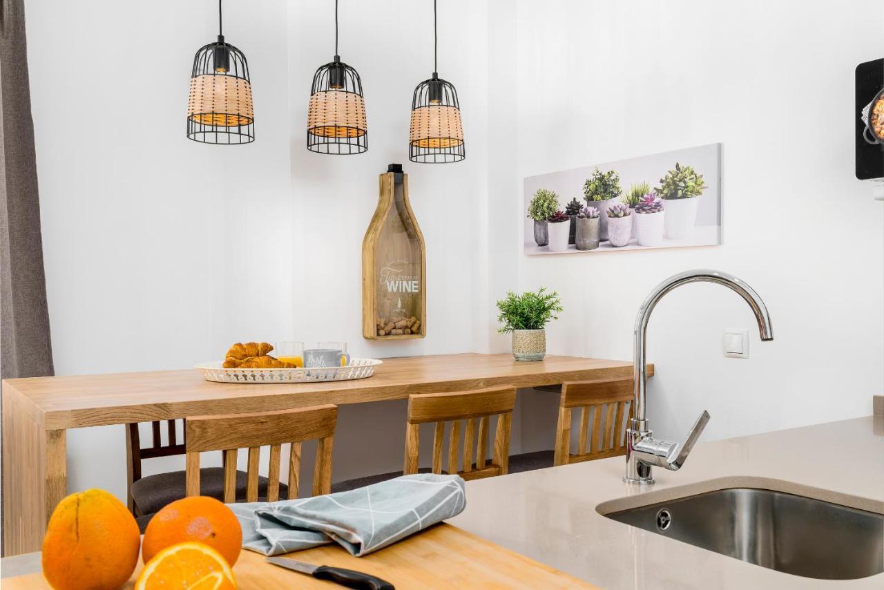 Apartamento Deluxe Con Piscina, Terraza & Parking Malaga Luaran gambar